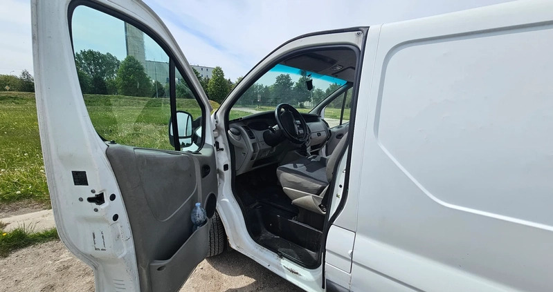 Renault Trafic cena 18000 przebieg: 179500, rok produkcji 2002 z Poręba małe 191